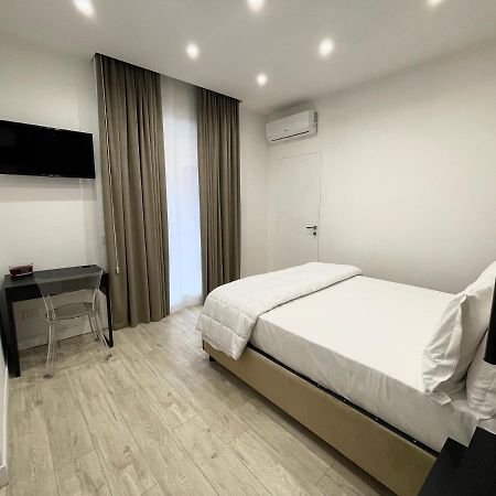Aroma Apartment And B&B, Maschio Angioino Naples Exterior photo