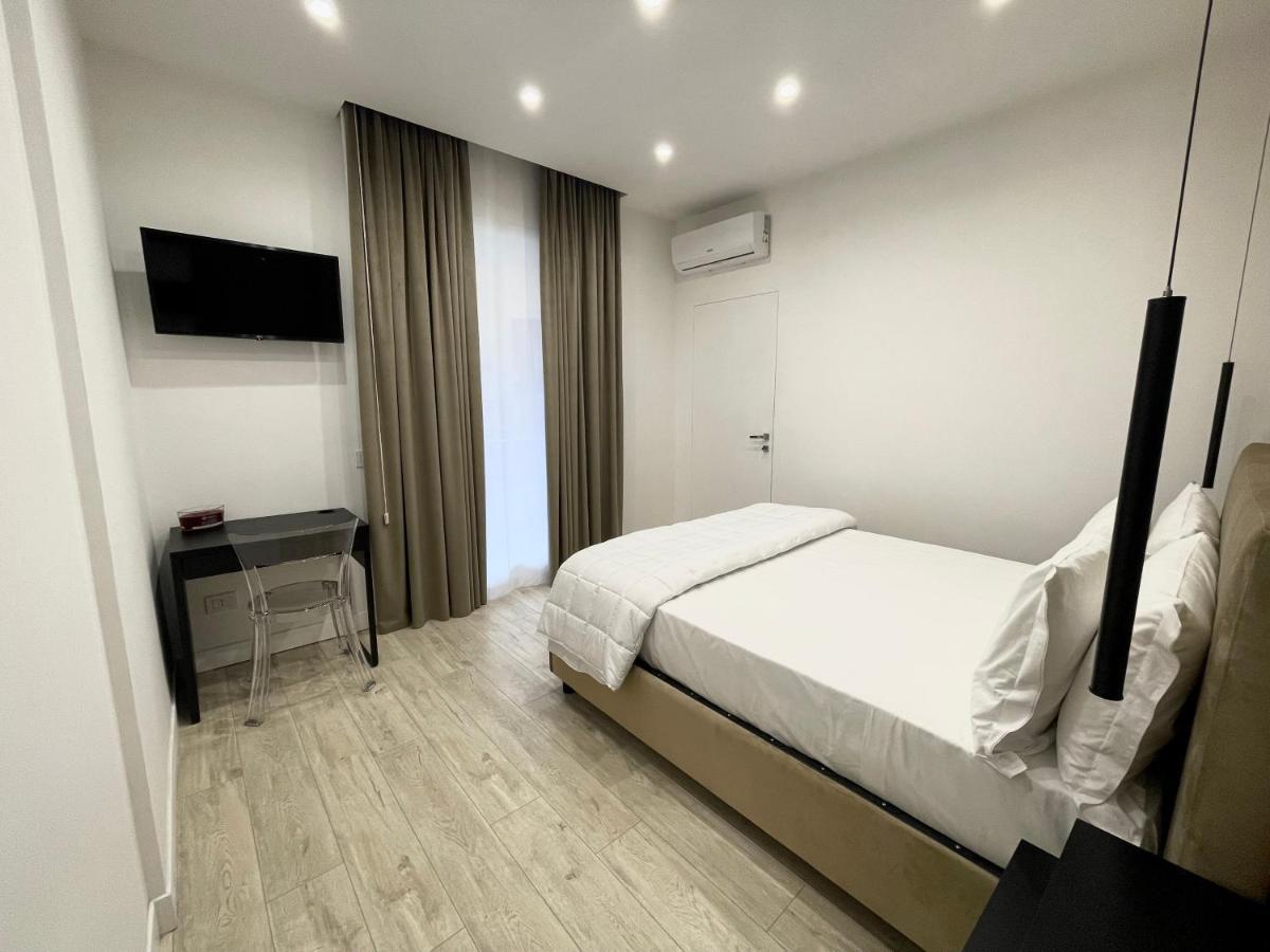 Aroma Apartment And B&B, Maschio Angioino Naples Exterior photo